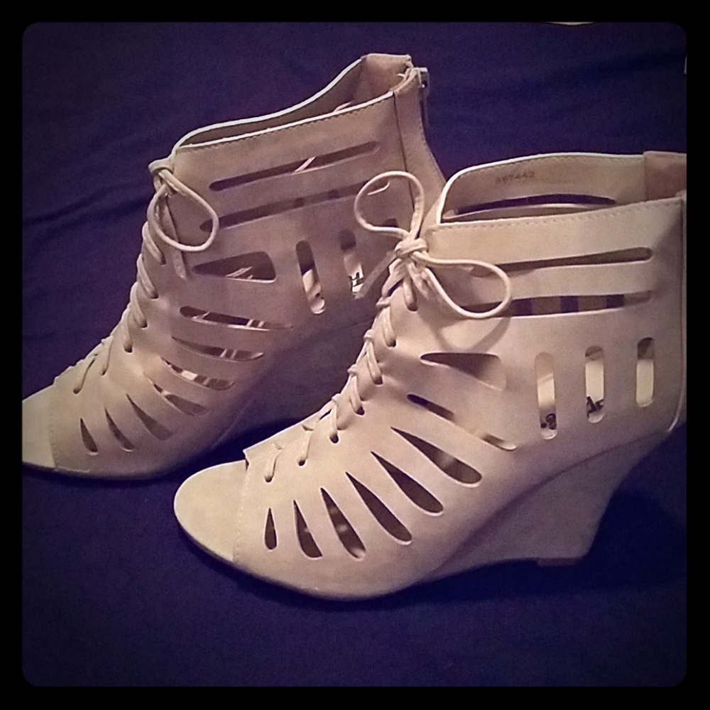 Women's sandals